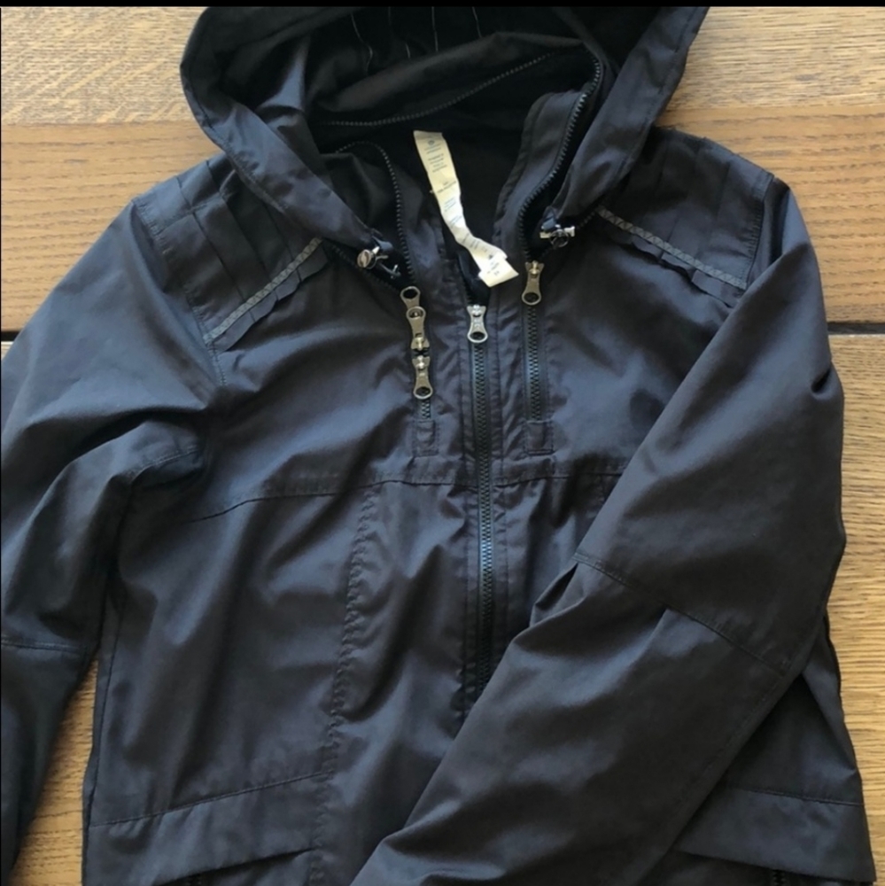 Lululemon Spring Forward Jacket - image 6